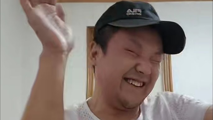 VKontakte-da samimiy fotosuratlarni koring Tayoqlar, yarasalar va oyinchoqlar bilan porno