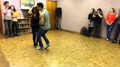 Salsa level 3, week 3 cross holds demo