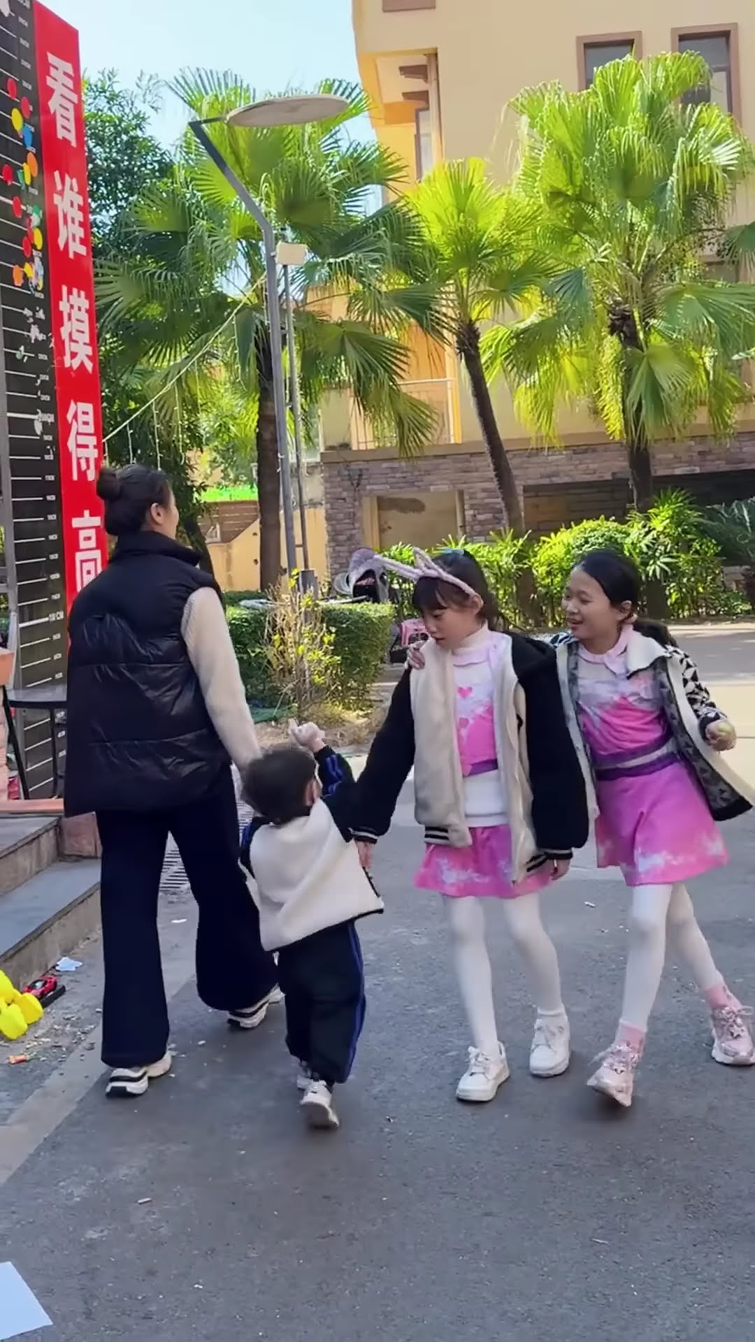 【斗罗大陆】一切误会竟然都是小baby的求救信号？唐舞桐和唐老六会救他吗？#斗罗大陆#唐老六 #唐舞桐