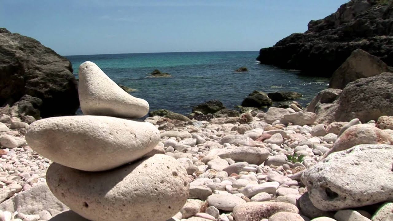 Camí de Cavalls: de Cala'n Porter a Son Bou - YouTube
