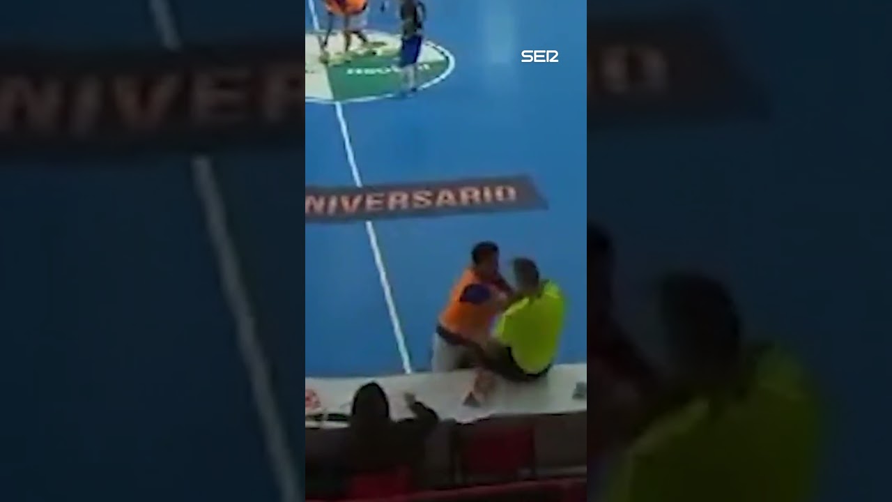 Un jugador de fútbol sala agrede al árbitro en un torneo