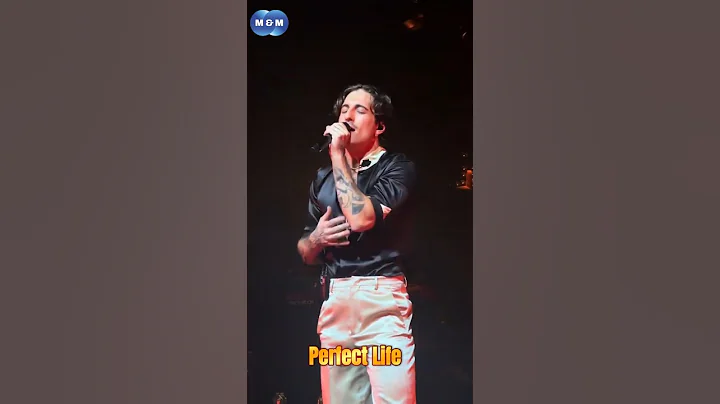 Wait... Damiano David has a mustache now?! 👨🏻‍🦰🎤 Perfect Life live in Sydney 2025 🇦🇺 #shorts