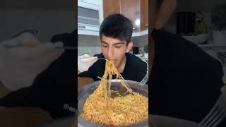 Taha Duymaz - Makarna, Salata, Bisküvi Asmr Mukbang