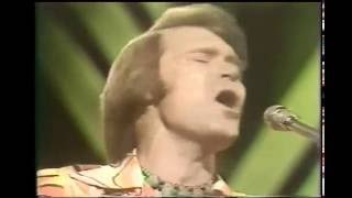 Glen Campbell - Live in London (circa early 70&#39;s) - Oh Happy Day