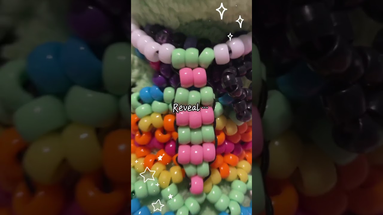 Making a tie for my bab frog!! 