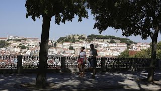 Deutsche verlassen Portugal überstürzt - Ganz Spanien oben ohne