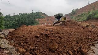 Warning: Addictive Engine Sound! Komatsu D41 + Roller + Dump Truck in Full Sync on K95 Roadbed!