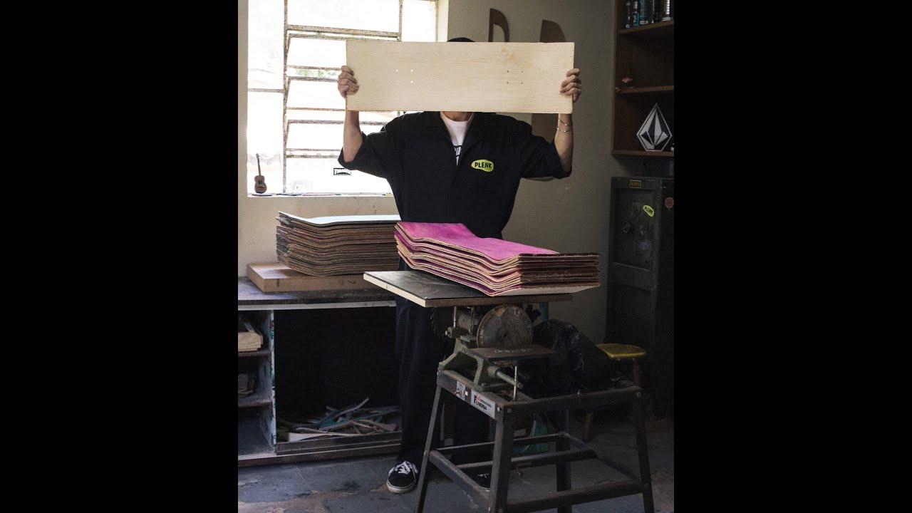 Handshaped skateboards - By Plenk Skateboards