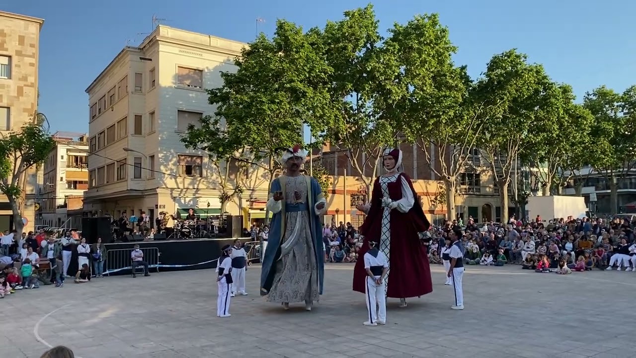 Vestida de Nit - Badagegants 2022 (7/5/2022)