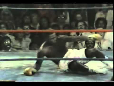 Joe Frazier vs George Foreman w Howard Cosell 22 1 73 p 2of2