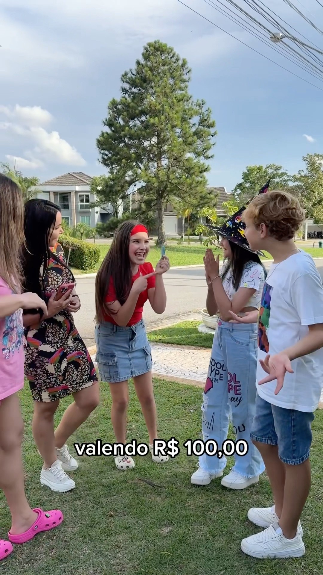 ADVINHA O QUE É?