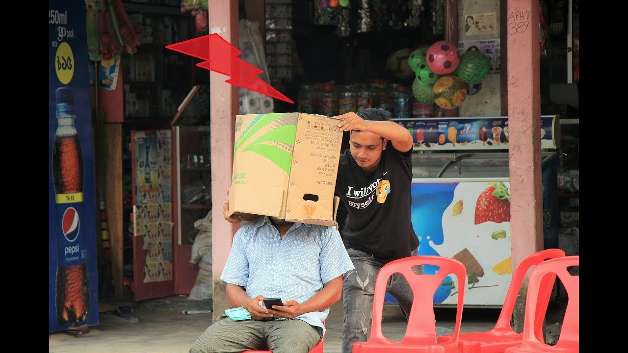 BOX WRAPPING with PUBLIC REACTION - FUNNY PRANK|BY|DHAMAKA FURTI!