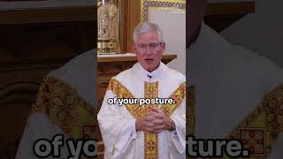 What's the Best Way to Receive Holy Communion? #eucharisticmiracle #religion What's the Best Way to Receive Holy Communion? #eucharisticmiracle #religion