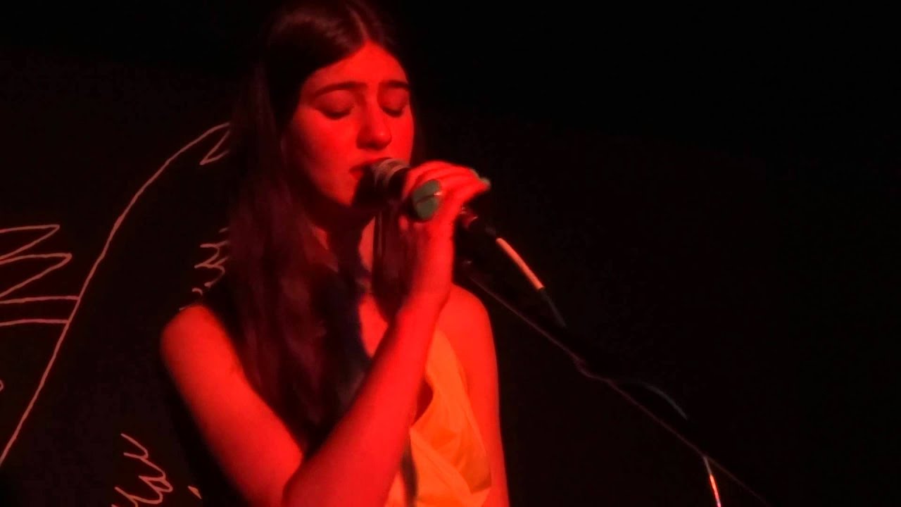 Weyes Blood Land Of Broken Dreams Live l'Espace B 26 02 2015
