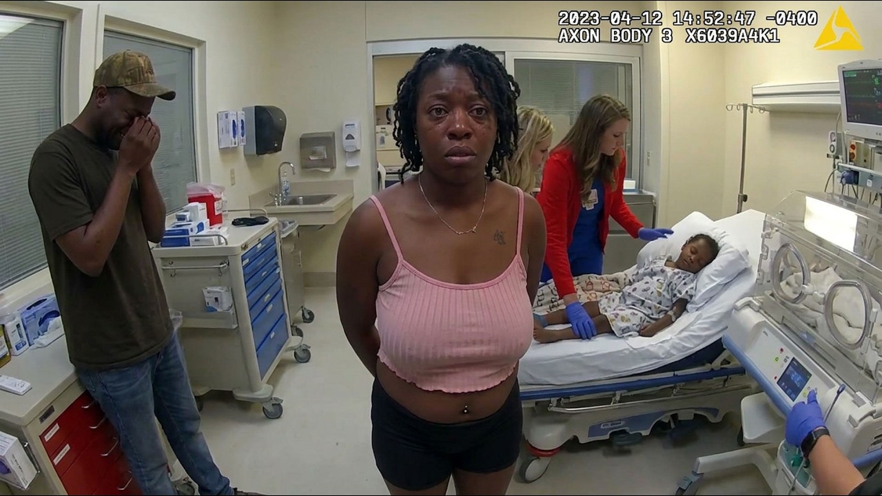 Cops Save 3y/o Burned Over 40% of His Body by Terrifying Mom