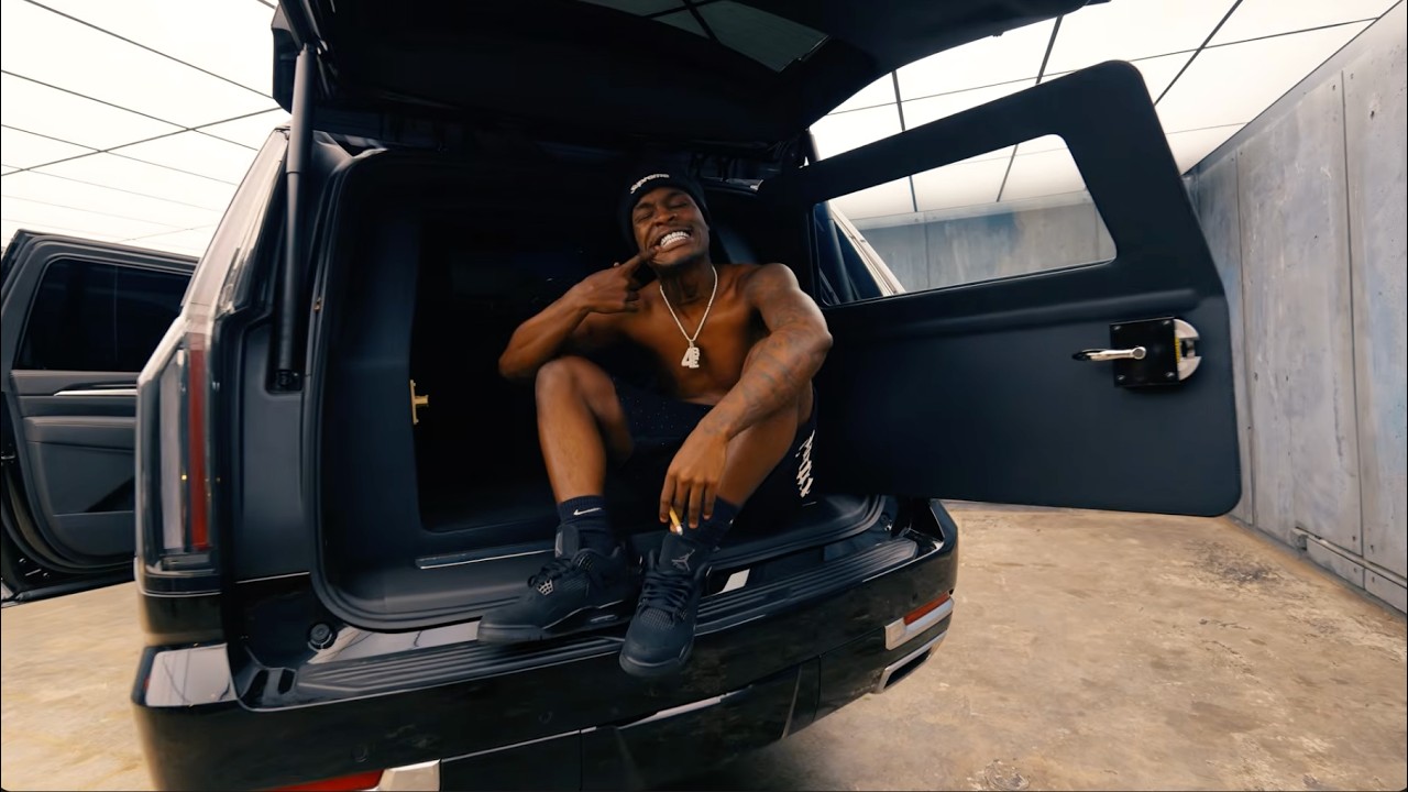MudBaby Ru - Black Truck (Official Video)