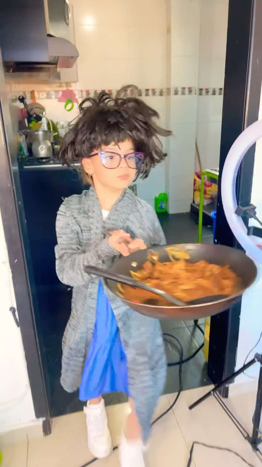 CADA  VEZ QUE MI HIJO TIENE HAMBRE #humor #cosasdefamilia #humorfamiliar #shortviral