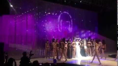 JR VISUAL TEC Transparent LED display for the fashion shows
