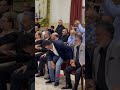 راغب علامة يتوقف عن إلقاء كلمته متأثرا برحيل إحسان المنذر