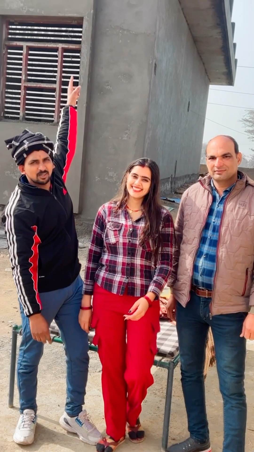 तुम्हारी हैसियत का जमींदार #shorts #trending #meenu #ytshorts