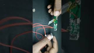 Download Lagu घर पर आसनी से बनाये blutooth earphone 🤔#short#samar experiment MP3