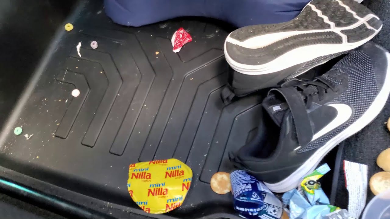 All weather floor mats vs OEM carpeted floor mats - Ford Explorer - YouTube