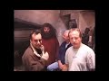 Robbie Coltrane arrives on the set of the Leaky Cauldron (HP1)