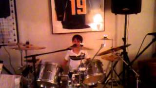 Liam_on_Drums_Singing_Justin_Bieber_080311_4.3GP