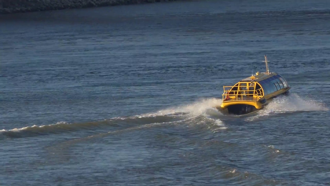 Budapest 4K Footage UHD - Tourist - Panasonic LUMIX  DMC FZ2000/FZ2500/H1 -TEST VIDEO/ZOOM