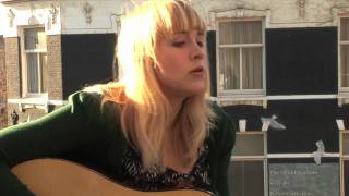 Video thumbnail of "Wye Oak - Civilian (Live)"