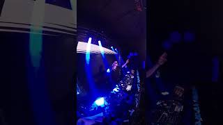 This At 4Am Hits Just Differend