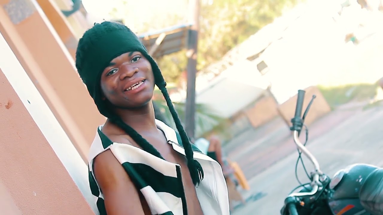 Vanny da Rizzy_ NIKO BIZE_(Officialvideo)Mp4