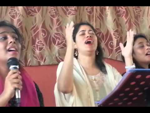 Rooh Aa Mere Socho me live worship by Vijeta Kelkar