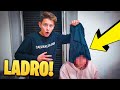 SCOPRO CHI è il LADRO CHE CI SPAVENTA di NOTTE con i MIEI AMICI! 😱 (Casa degli Youtubers)