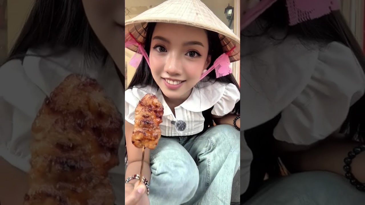 น้องอันอัน ทานข้าวเหนียวหมูปิ้ง และก๋วยเตี๋ยวหวาน ที่น่าน😊 ติดตามน้องได้ที่ช่องดำ @anchaleenarak 