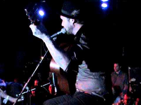 New!!! William Elliott Whitmore New Years eve 2011Im Not Feeling Any Pain.MPG