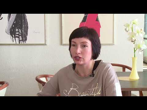 ольга ларина онегин. в чертах у ольги жизни нет. точь в точь в вандиковой мадонне кругла красна лицом она. кругла красна лицом она как эта глупая луна на этом. пушкин.