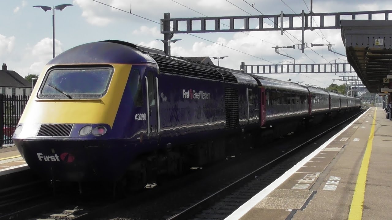 Trains at Didcot Parkway 31/8/17 - YouTube