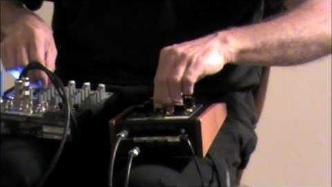 Hal McGee Apartment Music 8 minimalist improvisation no-input mixer feedback loop Moog noise