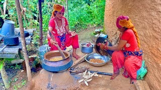 मकै भुट्दै | Roasting Corn (Maize) in Traditional Style | Hilly Village Life | Nepal??| Syangja