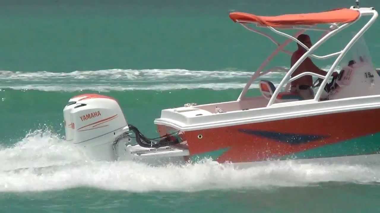28' OceanWave Rental Boat