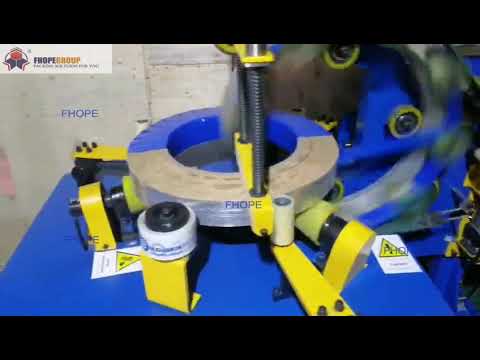 A maneira de embalar o pacote de bobinas por máquina