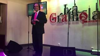 Gines Torres canta por Manolo Escobar en Murcia- La morena de mi copla.