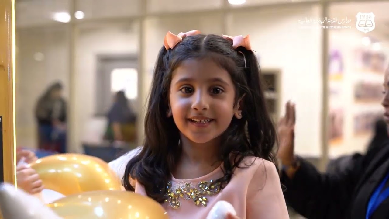 كرنفال العودة للمدارس | مجمع قرطبة التعليمي