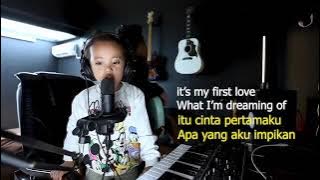 Xabiru Chava dan Ayah Okin Cover My First Love | Lirik Lagu dan Terjemahan My First Love Xabiru