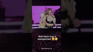 Theyre Extra Clingy In Their Hometown É