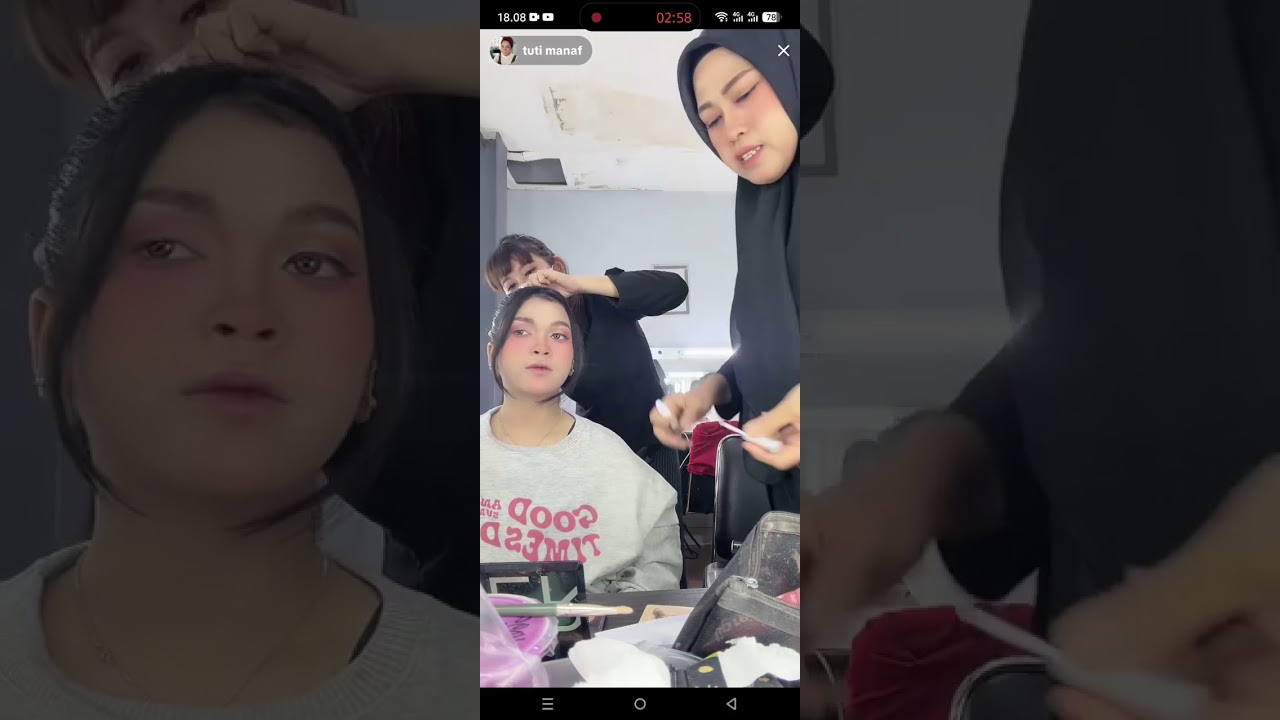 Mek up untuk acara nanti mlm#