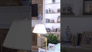 Elegant Southern Living Room Design #SouthernHome #InteriorDesign #HomeInspiration