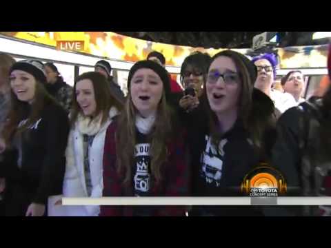 (+) [Fall Out Boy - Centuries on Today Show