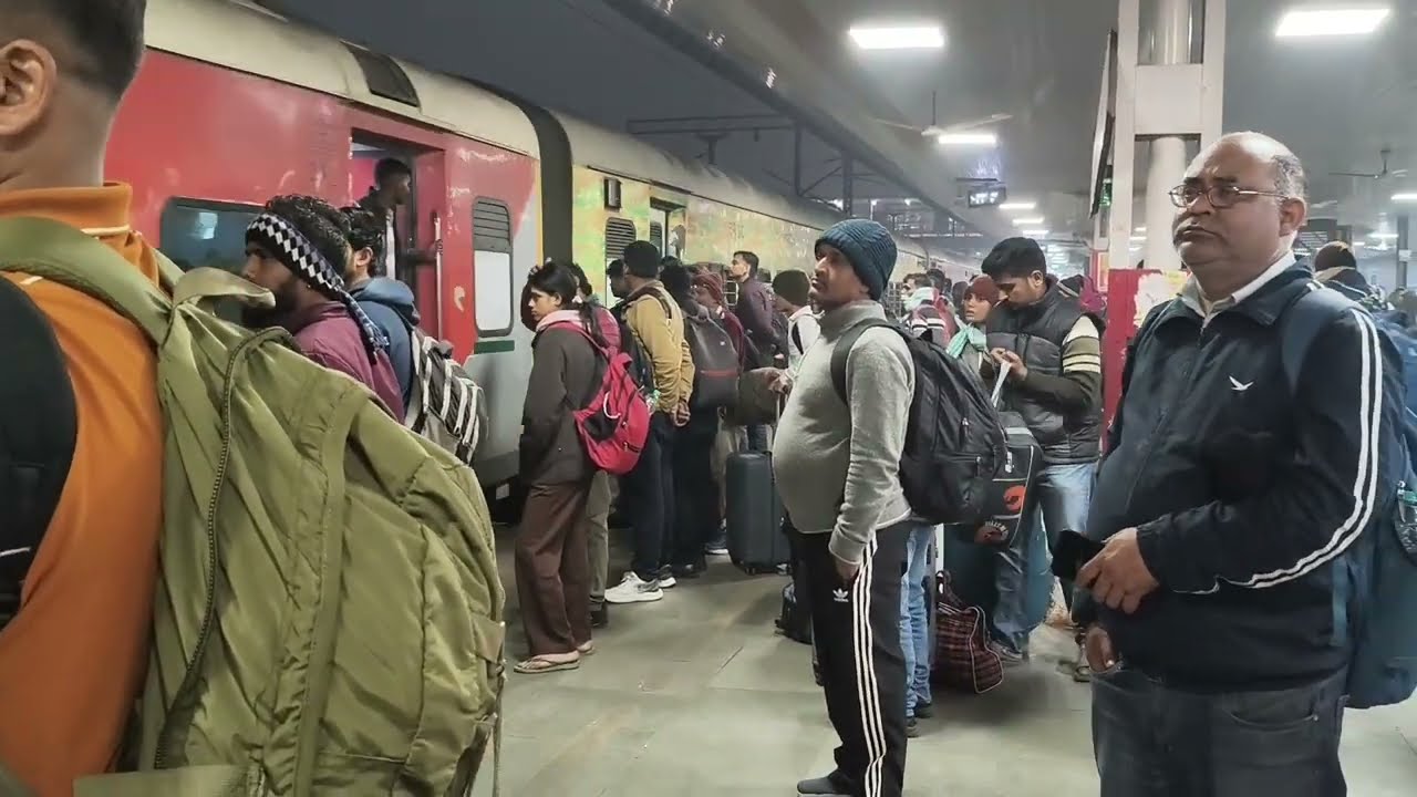 Sriganganagar Nanded Superfast Express Journey From New Delhi To Bhopal Junction Train 12486